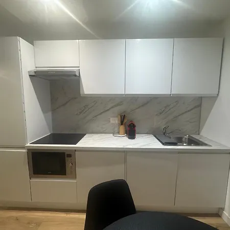 Rouguiere Apartman *