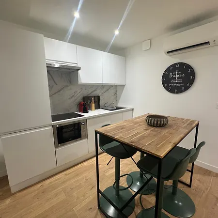 Rouguiere Apartman *