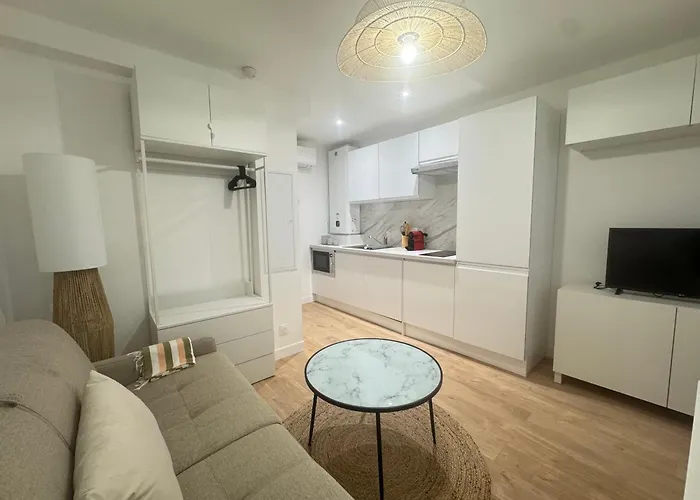 Rouguiere * カンヌ