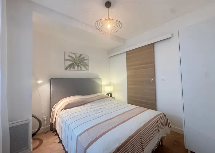 アパート Rouguiere *