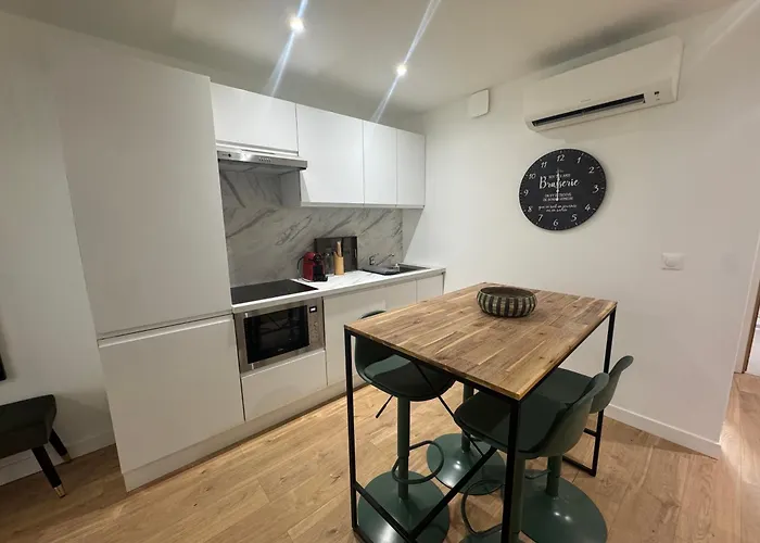 Rouguiere アパート *