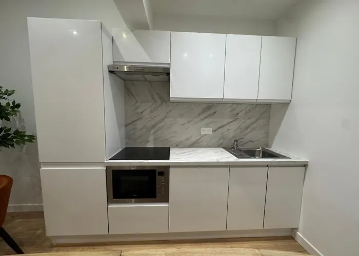 Rouguiere * カンヌ