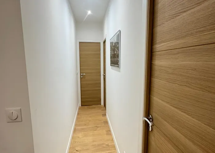 Rouguiere アパート カンヌ