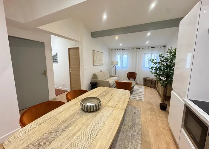 アパート Rouguiere