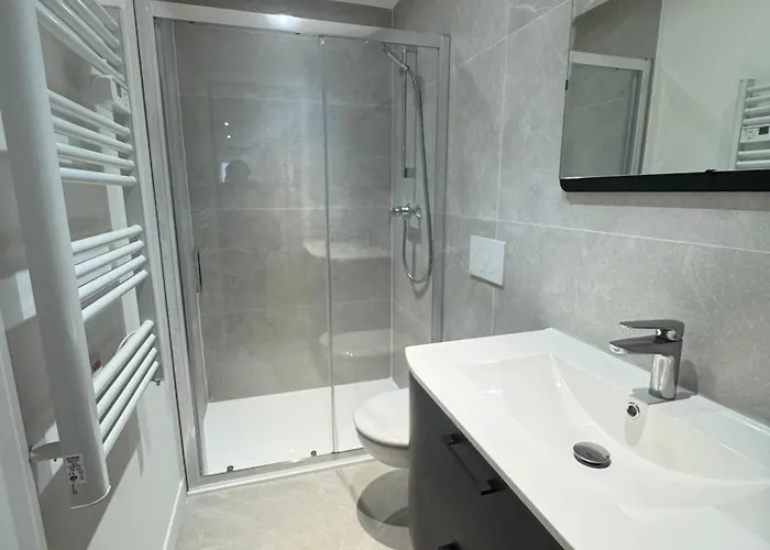 Rouguiere アパート *